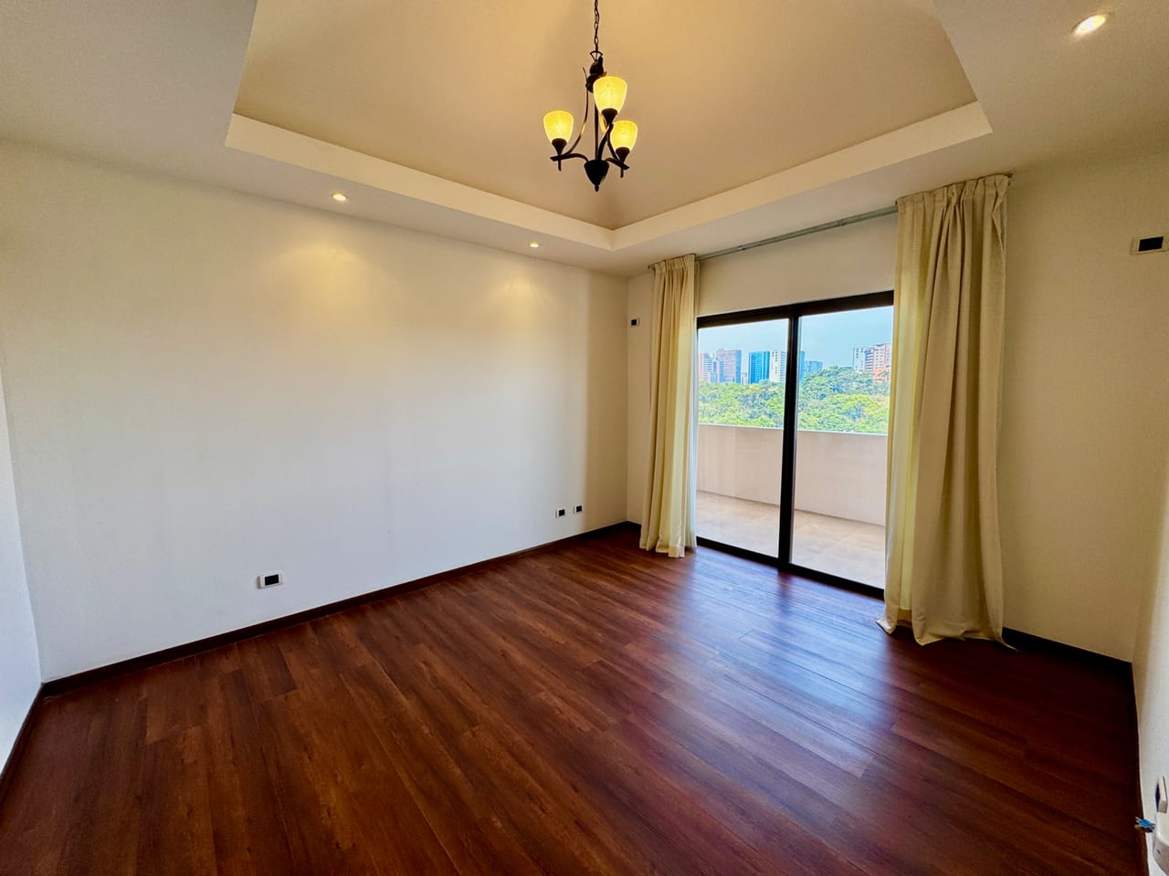 Apartamento en alquiler para quienes valoran los espacios abiertos y las vistas aseguradas — foto 8 de 10