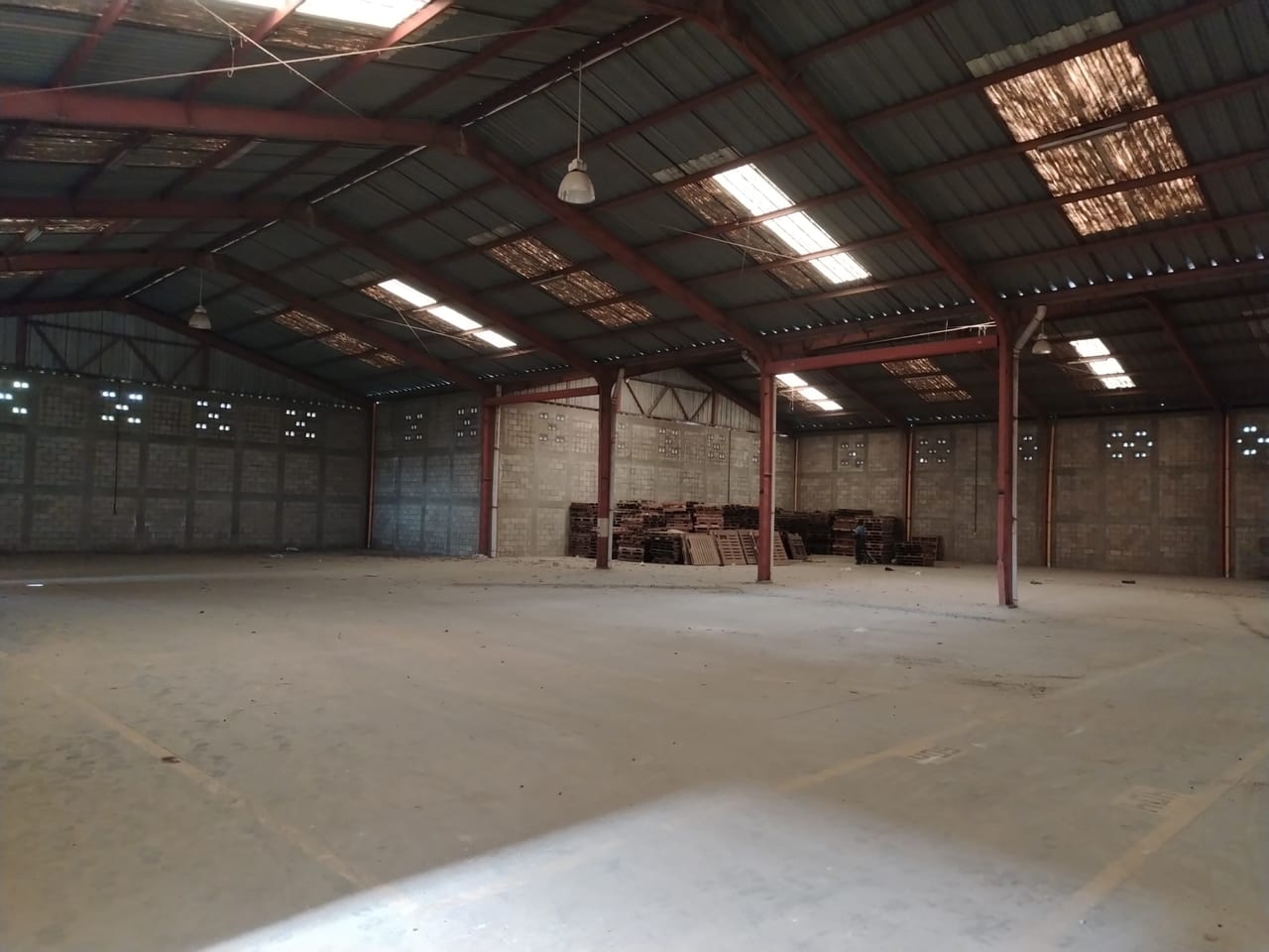 Bodega en Villa Nueva — foto 2 de 5