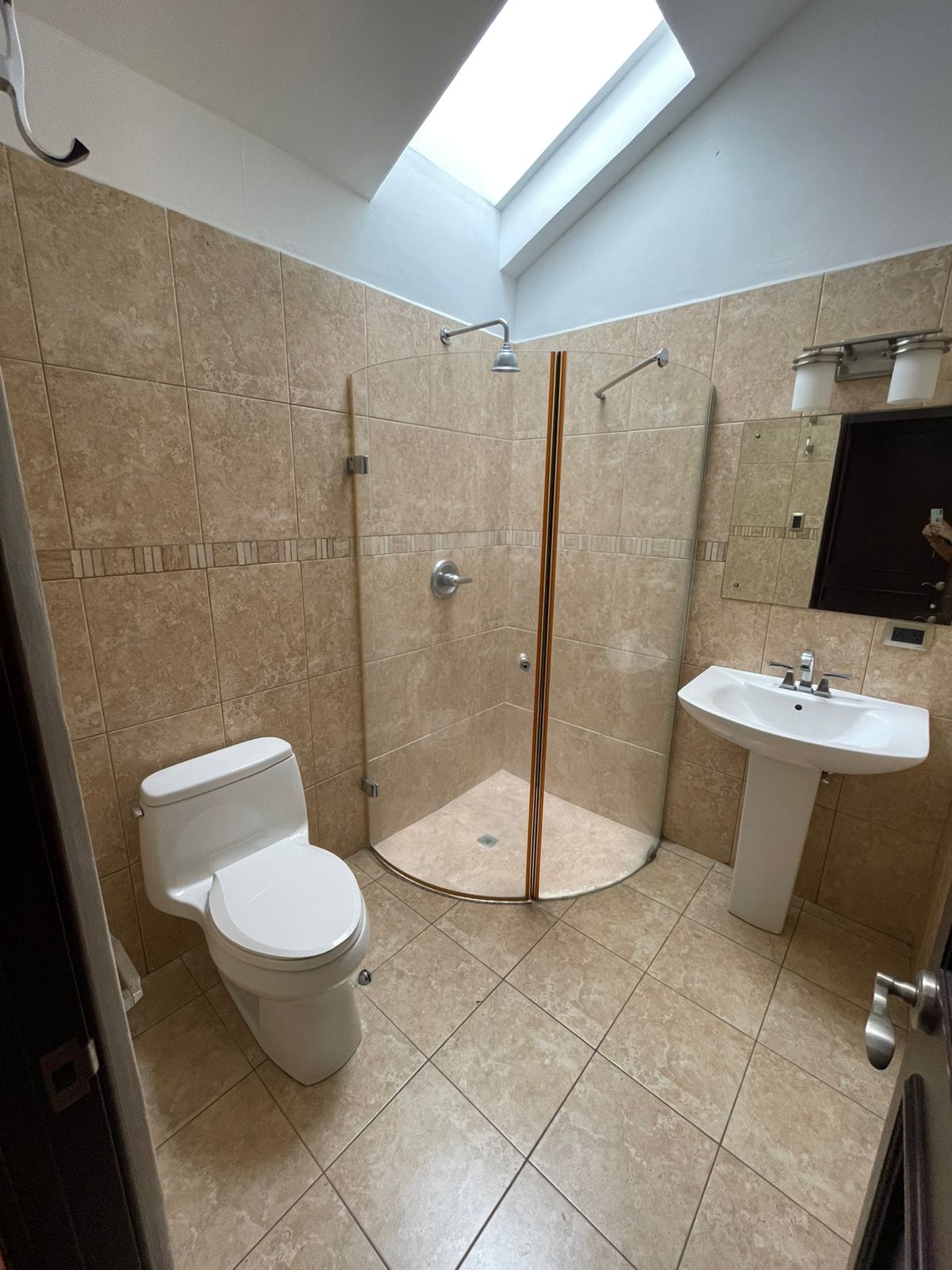 Casa en Oakland en venta — foto 3 de 8