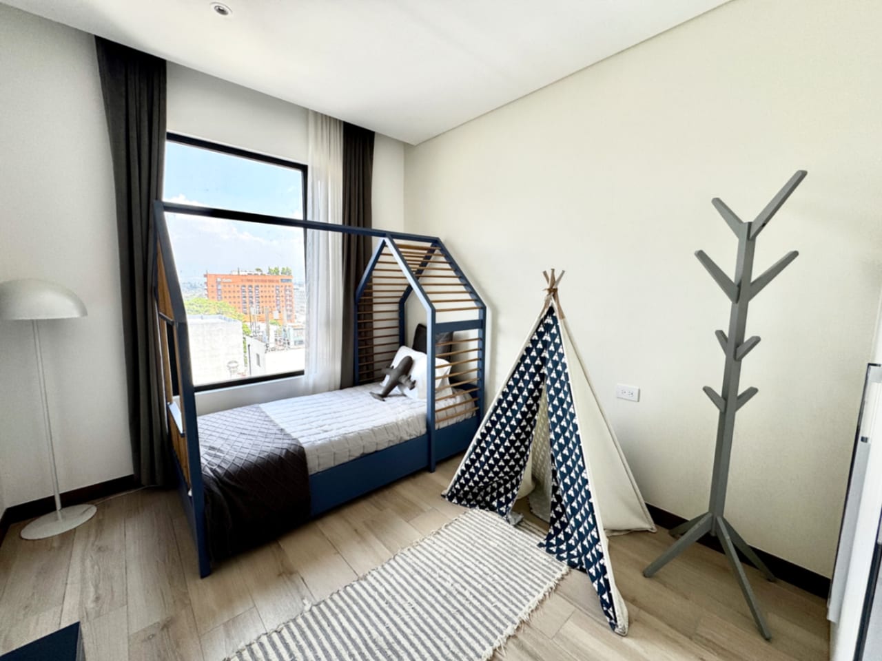 Apartamento 3 dormitorios + sala familiar — foto 9 de 17