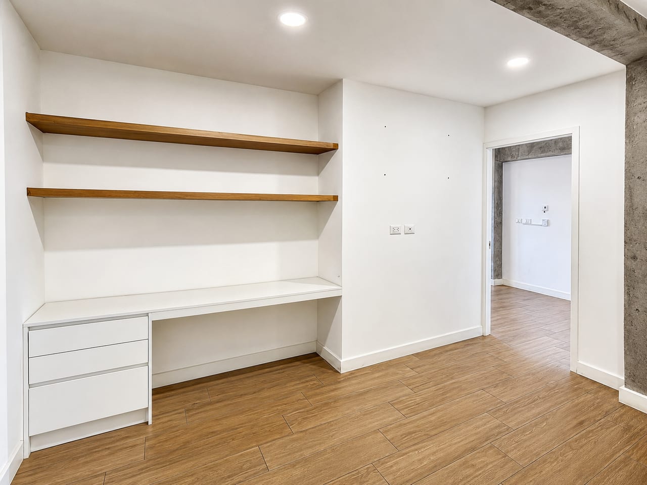 Apartamento de 2 niveles en zona 4 — foto 12 de 17