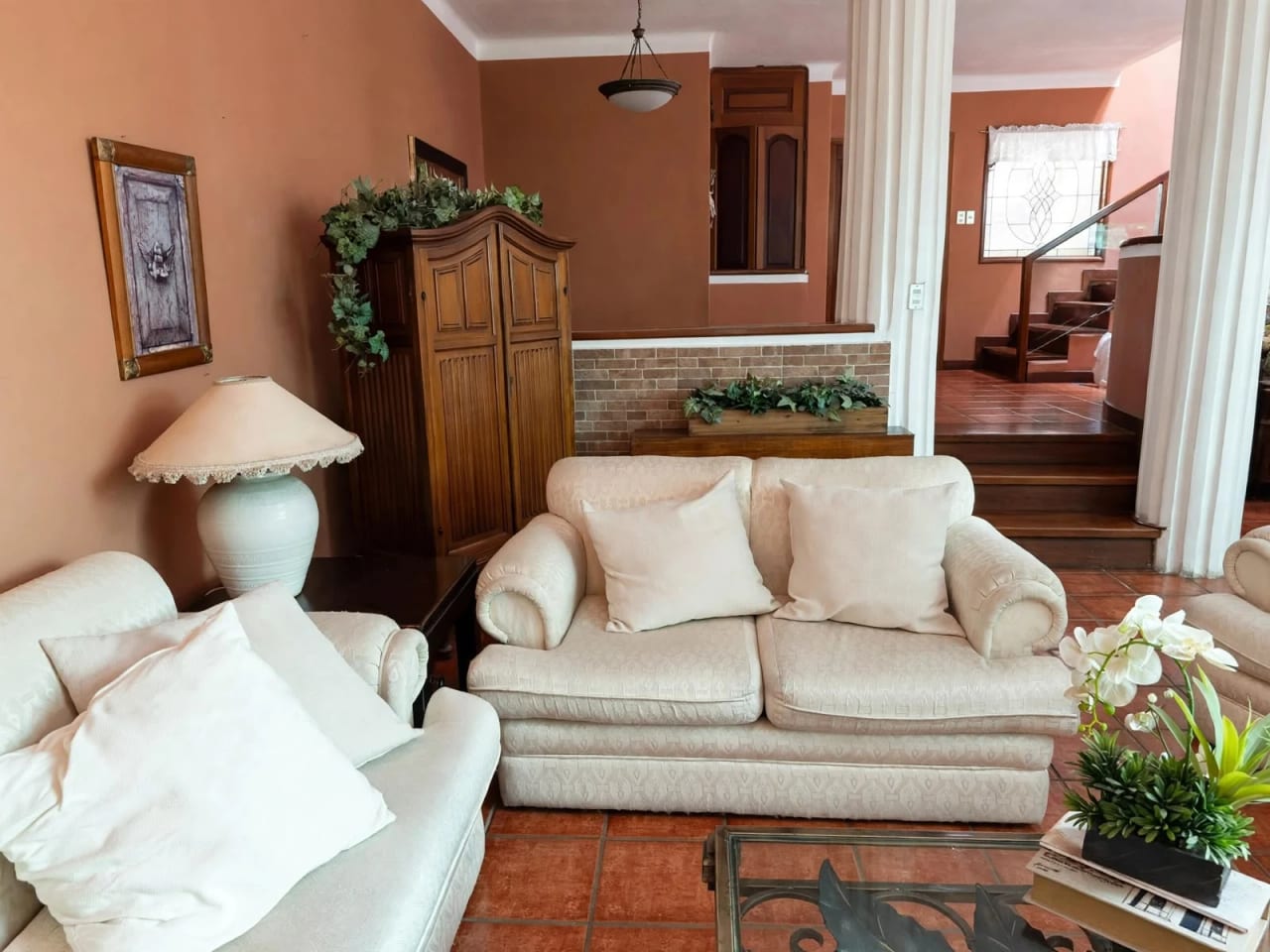 CASA EN VENTA EN ZONA 10. GRAN OPORTUNIDAD — foto 1 de 12
