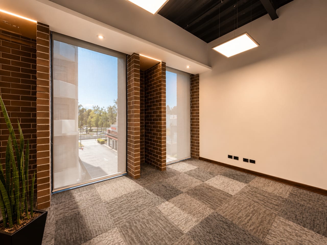 Oficina de 100 m² en Renta en zona 15 — foto 5 de 9