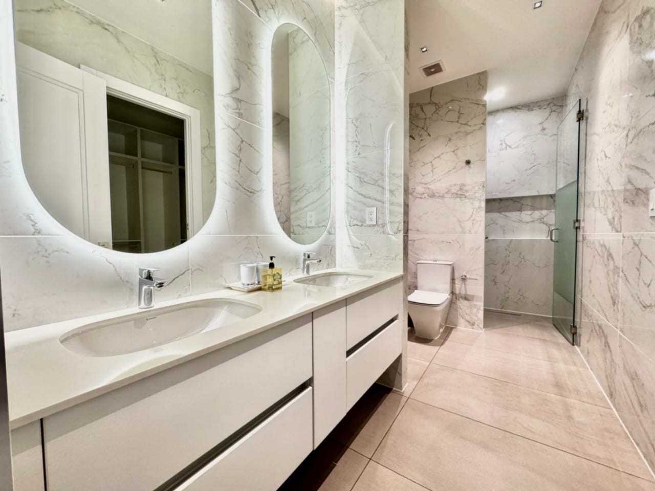 Apartamento de 2 dormitorios en venta en Oakland — foto 10 de 11