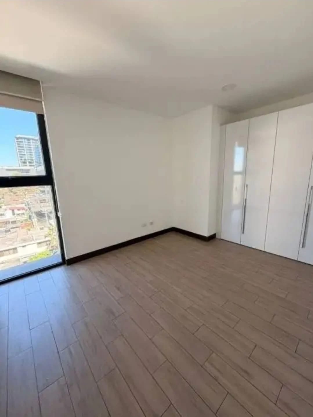 Alquiler Apartamento Zona 15 — foto 6 de 11