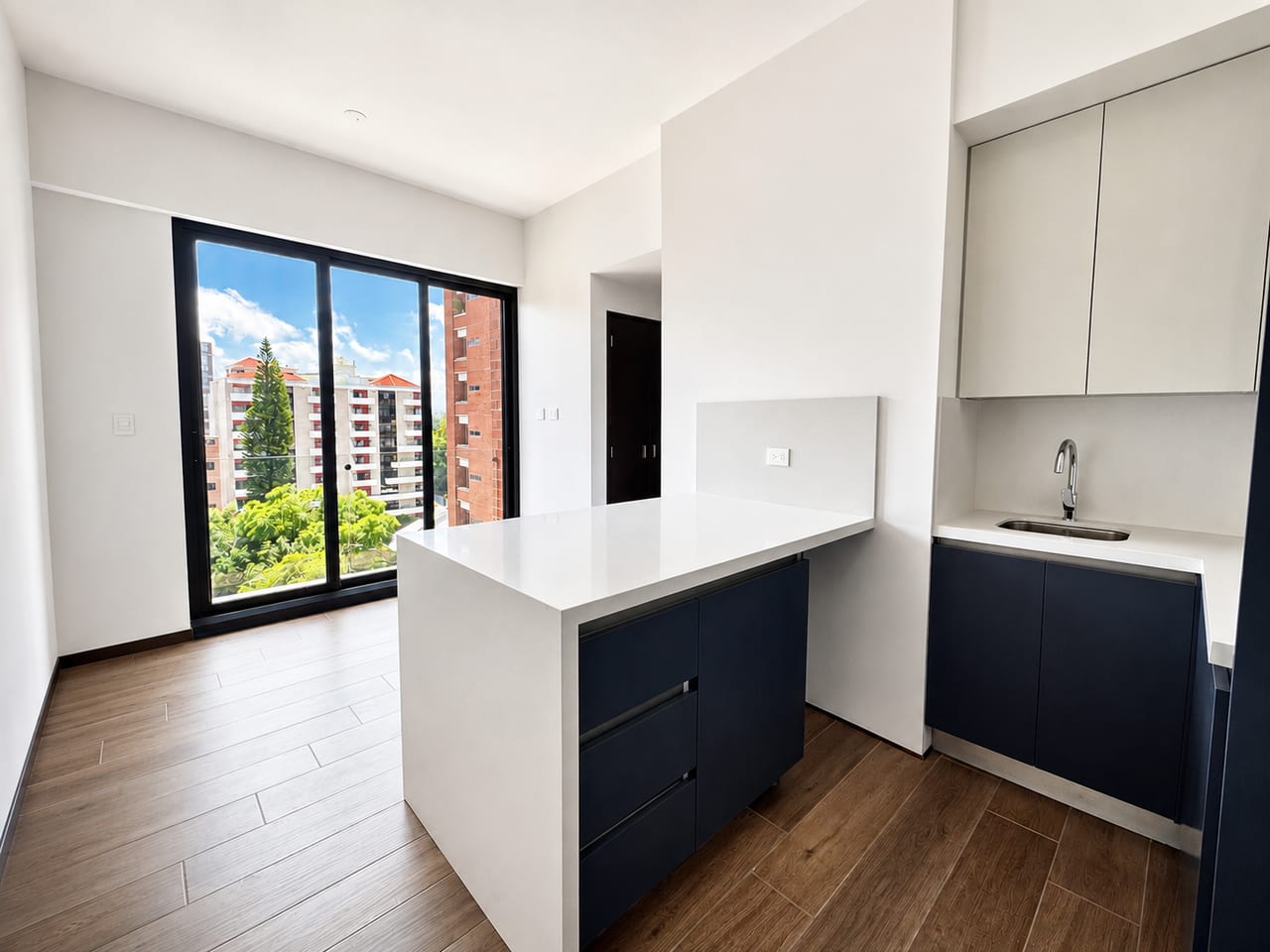 Apartamento de 1 dormitorio en venta z10 muy cerca del CC La Estación — foto 1 de 17