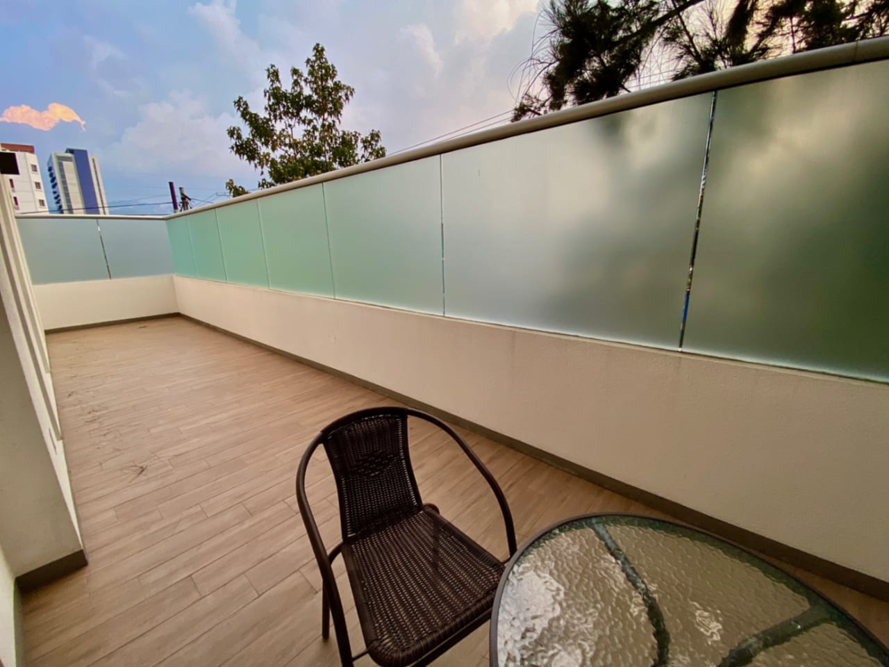 Apartamento de 3 dormitorios + terraza en venta en zona 10 — foto 10 de 17