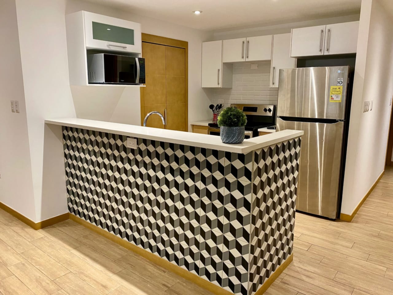 Apartamento de 3 dormitorios + terraza en venta en zona 10 — foto 11 de 17
