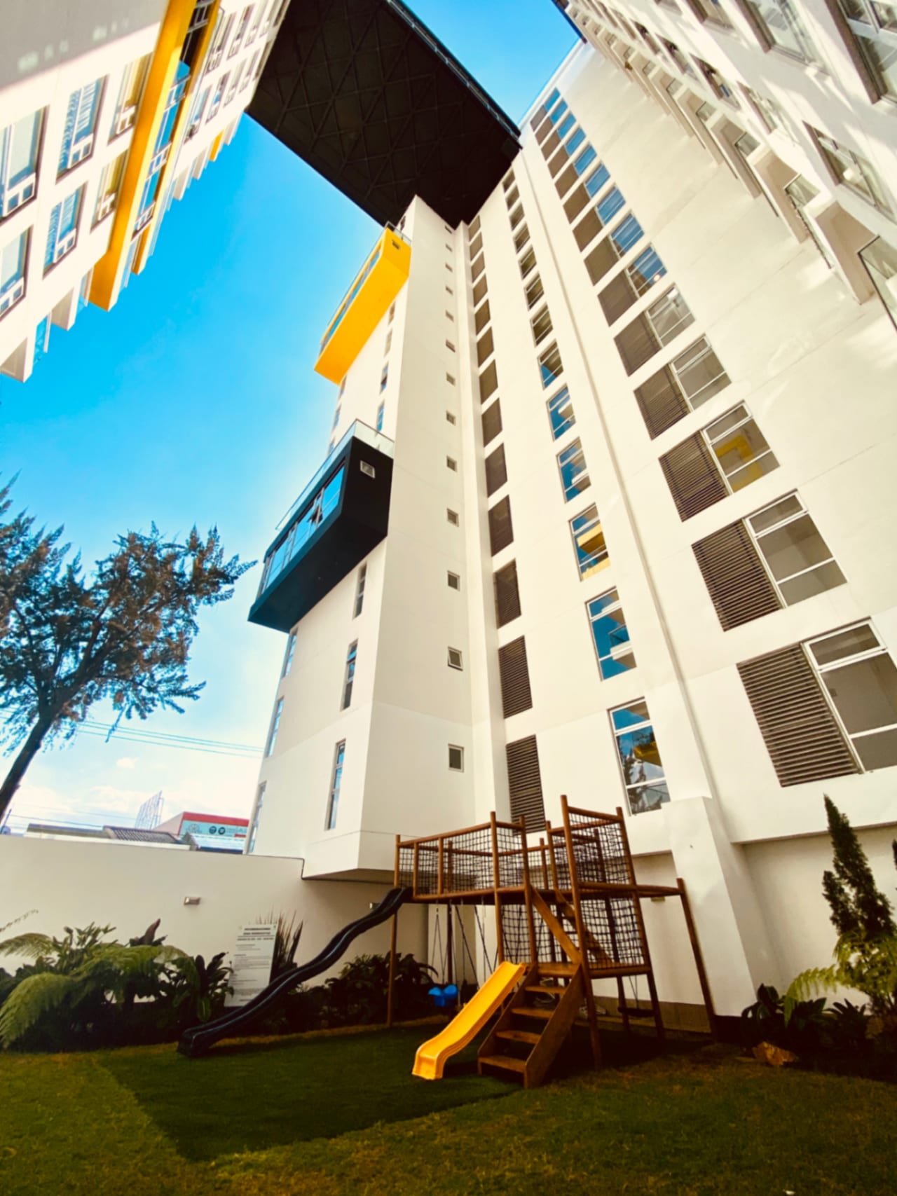 Apartamento de 3 dormitorios + terraza en venta en zona 10 — foto 16 de 17