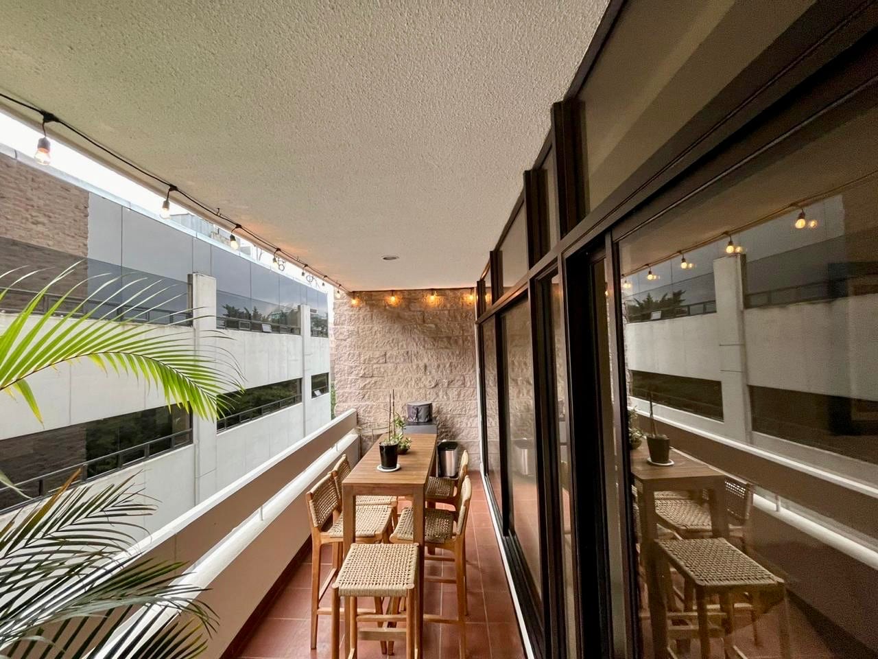Apartamento en zona 14, amplio de 1 dormitorio en alquiler. — foto 9 de 9