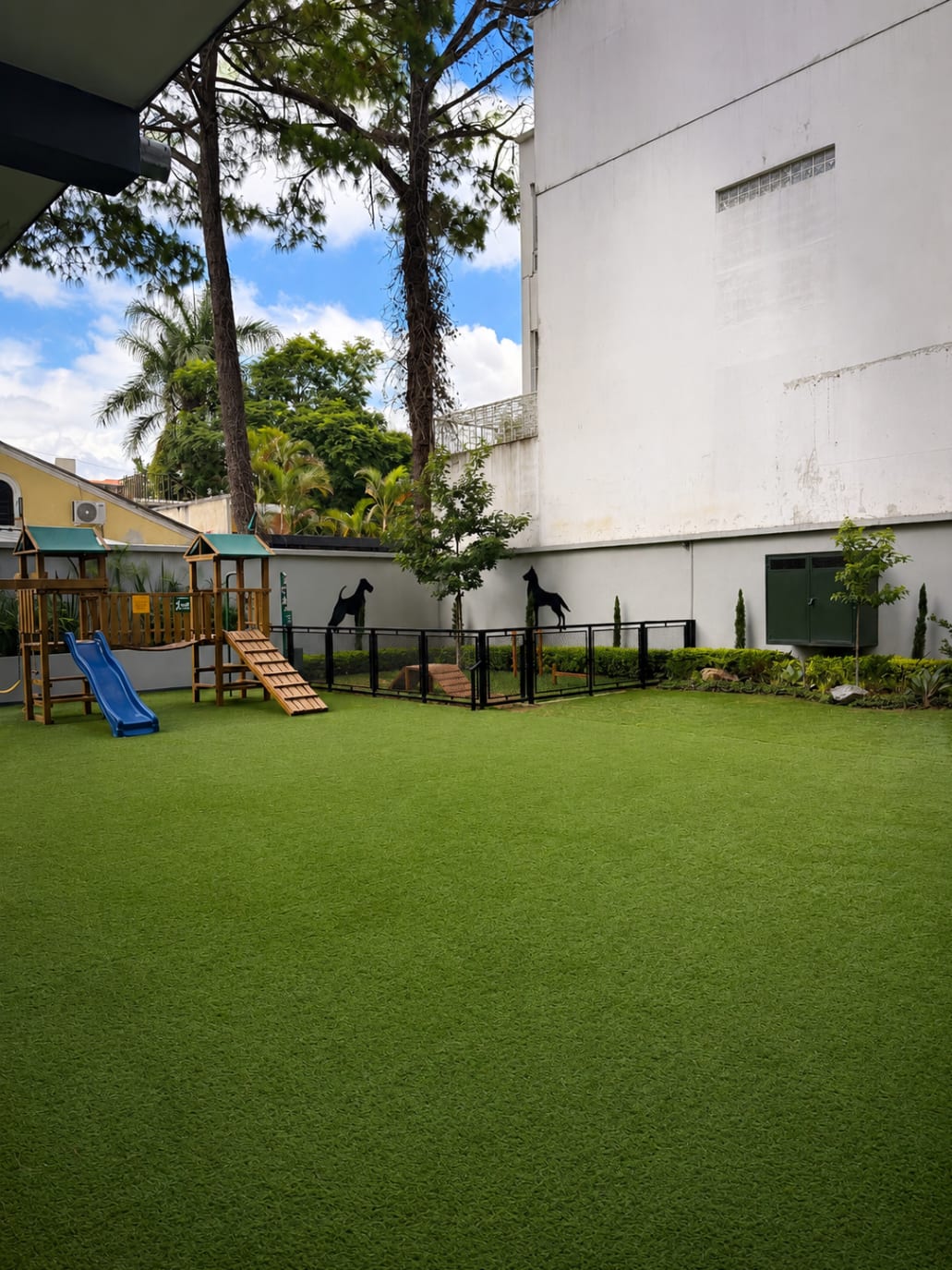 Apartamento de 246 mts2 en venta en zona 10 — foto 11 de 15