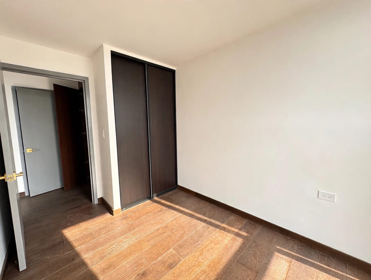 Apartamento para estrenar de 2 dormitorios en venta zona 10 — foto 11 de 17