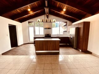 Apartamento remodelado excelente ubicacion sobre la diagonal 6 — miniatura 2 de 11