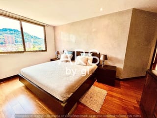 Lujoso Penthouse en zona 15 — miniatura 3 de 16