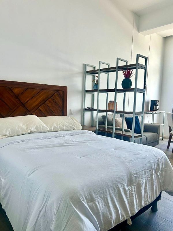 Moderno apartamento amueblado en venta zona 13 — foto 4 de 5