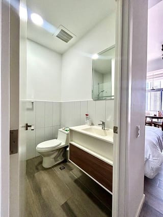 Moderno apartamento amueblado en venta zona 13 — miniatura 3 de 5