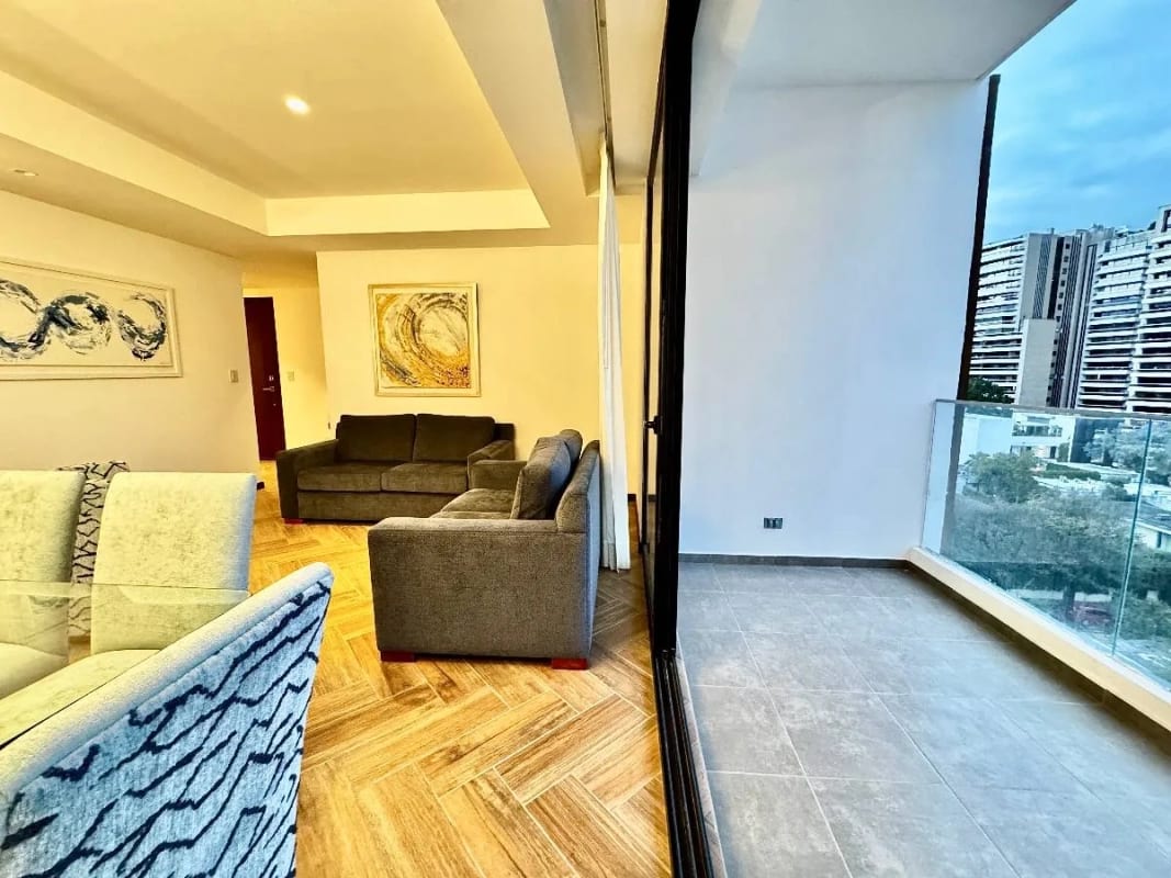 Apartamento amueblado 3 dormitorios y cuarto de servicios, zona 10 — foto 11 de 14