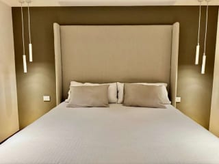 Apartamento amueblado 3 dormitorios y cuarto de servicios, zona 10 — miniatura 2 de 14