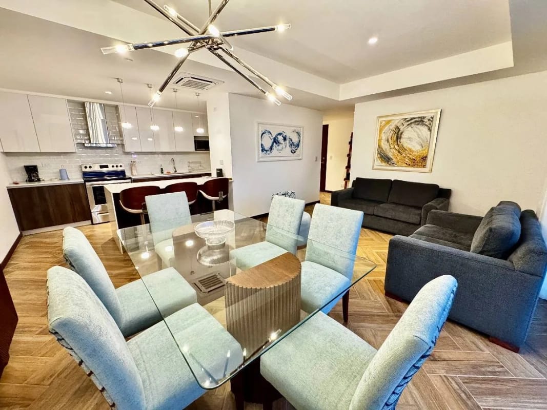 Apartamento en venta amueblado 3 dormitorios y cuarto de servicios, zona 10 — foto 13 de 14