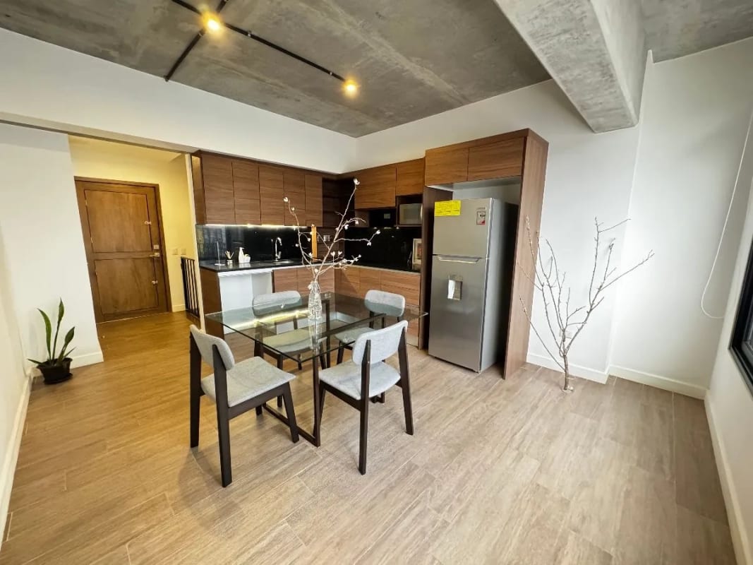 Apartamento de 2 niveles en zona 4 — foto 9 de 17