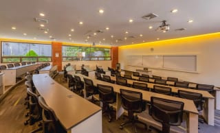 Interesante Propiedad en alquiler para Negocio, Academias, Universidades, Restaurantes, Negocios de Entretenimiento y más en zona 15. — miniatura 6 de 11