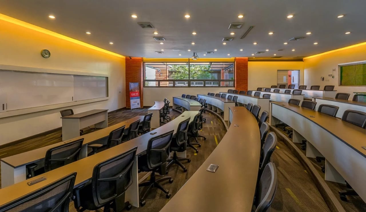Interesante Propiedad en alquiler para Negocio, Academias, Universidades, Restaurantes, Negocios de Entretenimiento y más en zona 15. — foto 4 de 11