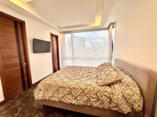 Apartamento en Venta en Zona 10 con Espacios Amplios y Funcionales + Amenidades Exclusivas — miniatura 11 de 17