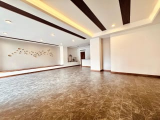 Apartamento en Venta en Zona 10 con Espacios Amplios y Funcionales + Amenidades Exclusivas — miniatura 2 de 17