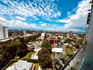 Lindo apartamento en venta en Edificio Baden, Zona 15 — miniatura 12 de 15