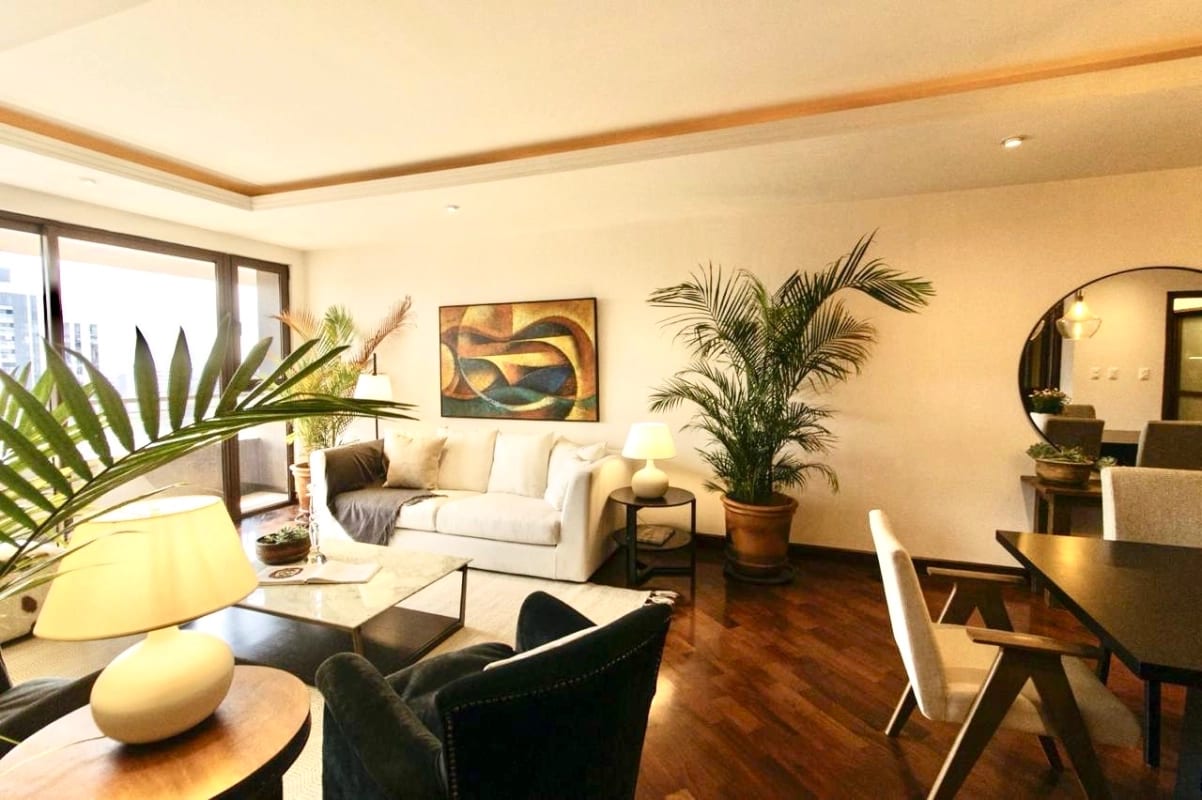 Apartamento amueblado en renta zona 10 — foto 1 de 6