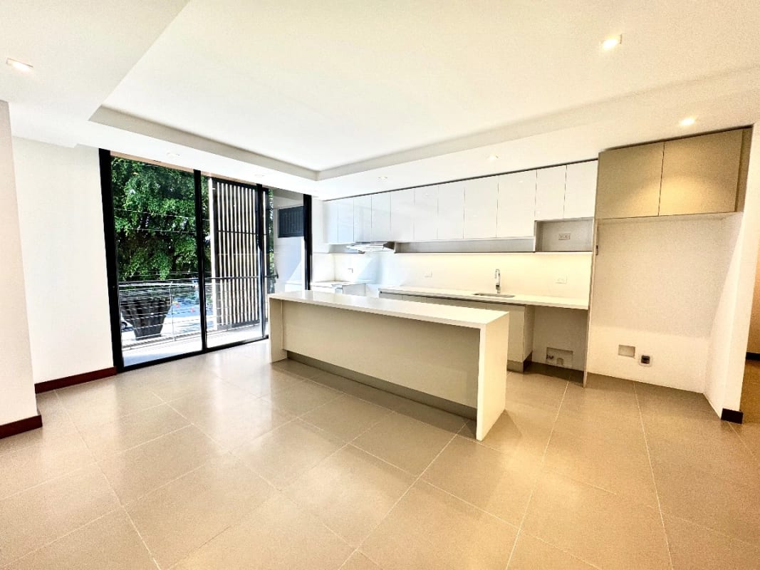 Apartamento en venta como casa en zona 13 — foto 1 de 15
