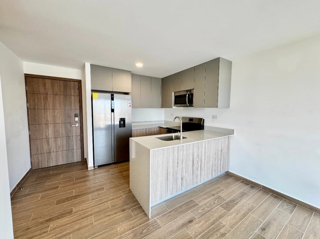 Apartamento de 2 dormitorios en venta en zona 14 — foto 11 de 17