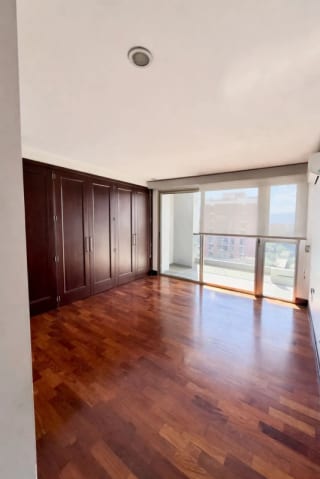Penthouse de Lujo de 2 Niveles en Zona 10 — miniatura 8 de 8