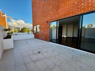 Apartamento con la comodidad de una casa en venta en zona 15  — miniatura 15 de 17
