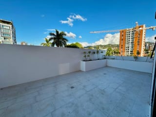 Apartamento con la comodidad de una casa en venta en zona 15  — miniatura 14 de 17