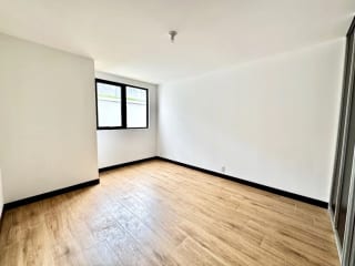 Casa en edificio — miniatura 11 de 17