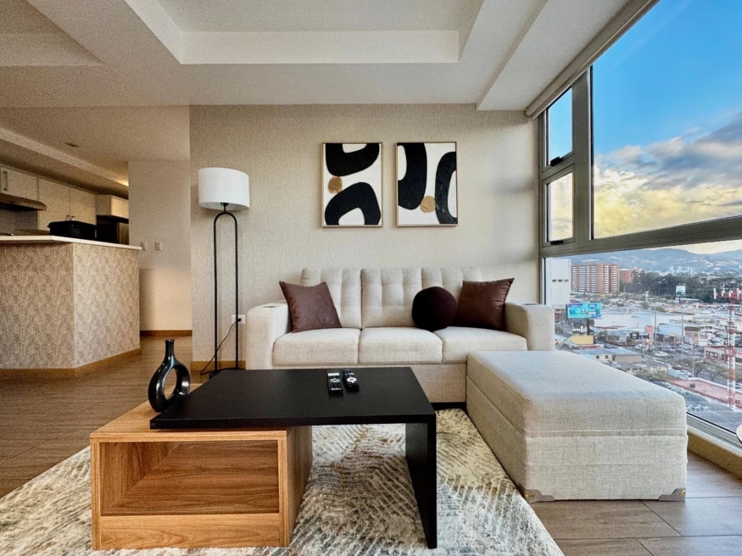 Apartamento de 3 dormitorios en venta zona 10 — foto 15 de 17