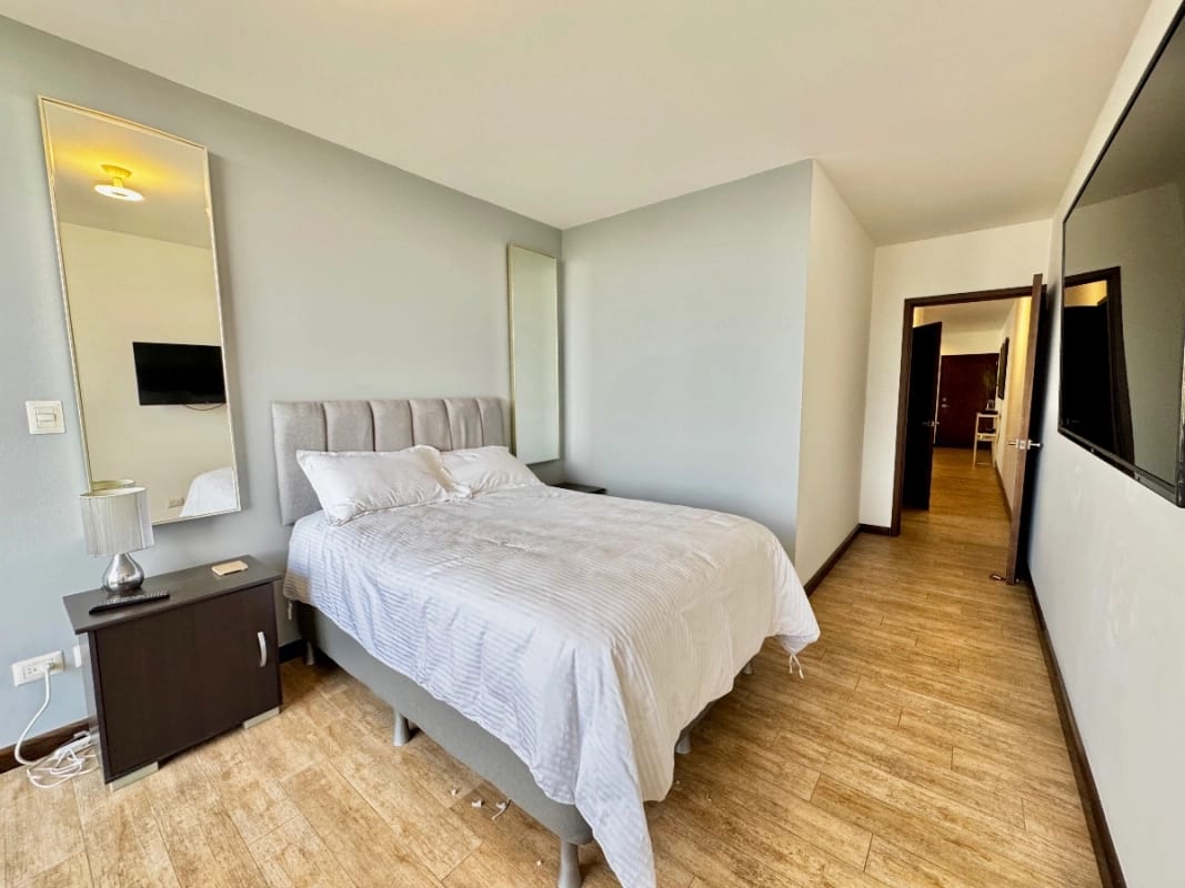 Apartamento amueblado en alquiler zona 15 vh2 — foto 5 de 14