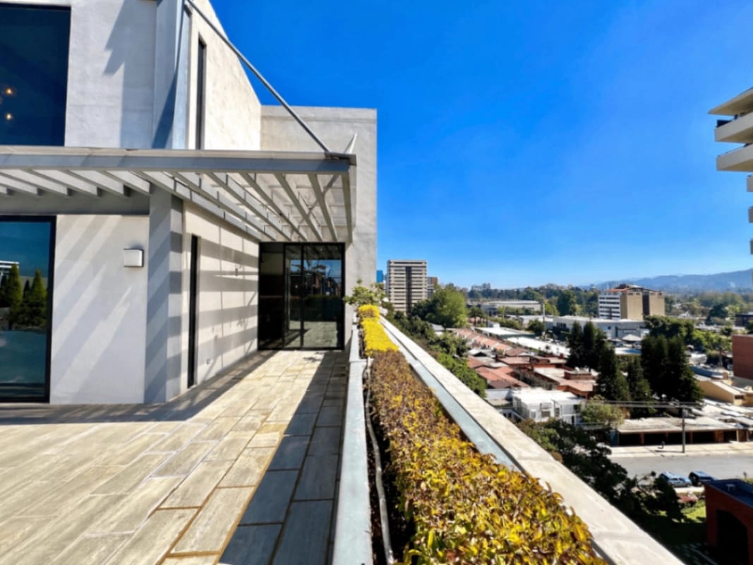 PH industrial, con una gran terraza en renta en zona 14 — foto 7 de 13
